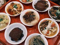 -蓝田九大碗民俗食府(蓝田店)
