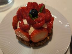 -潮一不贰·法式甜品·生日蛋糕·西式简餐(外滩店)