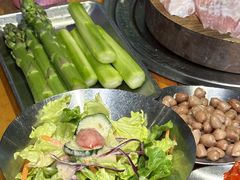 -唯成•韩国炭火烤肉 유성고기