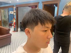 -贝勒爷专业男发