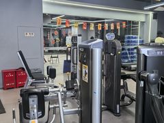 -超鹿运动(五四路恒力城店)