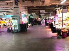 -花鸟鱼虫鲜花绿植市场(玉泉路店)