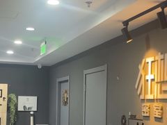 -狂想局密室逃脱(宝山万达店)