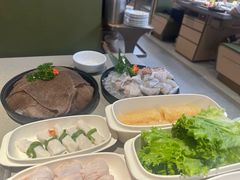 -海底捞火锅(新松江路生日主题店)