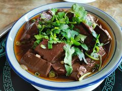 韭菜浸猪红-德兴show鲜·蒸汽海鲜火锅餐厅(格创悦里店)