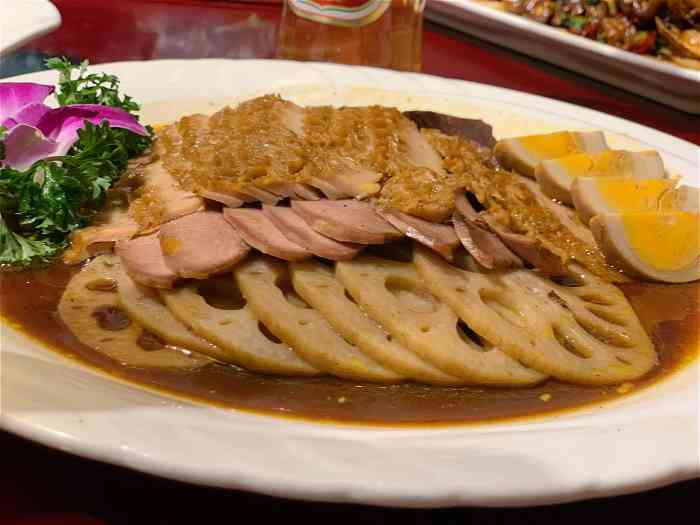 西永大饭店-"国庆假期,几个四川的朋友过来参加我们的婚.