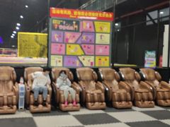 -嘿哟动霸CHUA·新潮玩运动娱乐中心·蹦床滑冰团建乐园