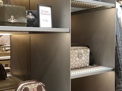 -Vivienne Westwood(上海来福士广场店)