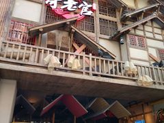 门面-哥老官重庆美蛙鱼头(西湖银泰十一哥店)