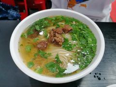 牛肉拉面-郑家包子牛肉拉面(尚勤路店)