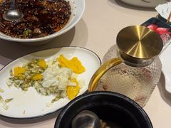 -八府香鸭·啫啫煲(华山路店)