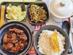 -老娘舅餐厅(黄龙体育中心店)