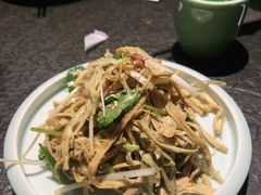 手撕黄泥笋-北平盛世·新京菜·北京烤鸭(劲松·双井店)