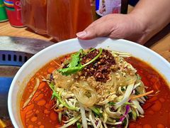 -山河屯铁锅炖·非遗东北菜(南山店)