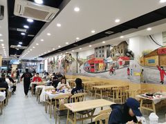 大堂-江城燕子大排档(江汉路步行街店)