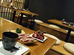 -炙忧烤肉屋(中国铁建广场店)