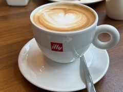 燕麦拿铁-西点坊(浦东香格里拉店)