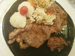 凯撒大帝-豪客来牛排(中央花苑店)