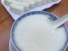 -周大娘牛乳(旧寨古村总店)