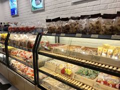 -牛朋牛奶棚(南昌路店)