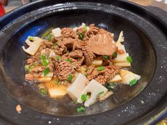 -泉畔人家·老济南经典鲁菜(大明湖店)