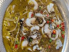 -有红鸡毛店·川菜(建设路店)