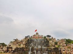 -雪山彩虹谷景区