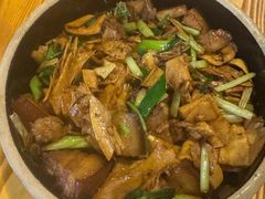 五花肉焖笋-和记菜馆