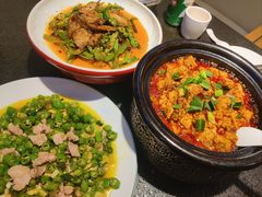 -万重锦·人文川菜馆(骡马市店)