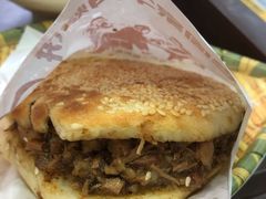 牛肉烧饼（多肉）-穆得·老周家牛肉烧饼(普利街店)