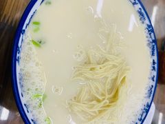 鱼汤面-雪琴面馆富安特色鱼汤面(城中花园店)
