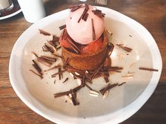 -ROAST coffee & eatery