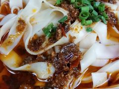 -雷祖芳老妈蹄花店