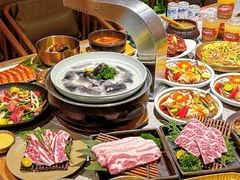-草家酱蟹炭火烤肉店(珲春南路二店)