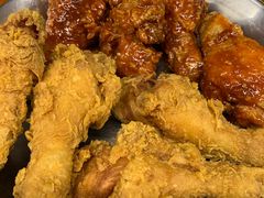 -BHC炸鸡(明洞总店)