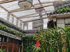 -丽江庭院·云南野生菌·海鲜火锅(鼓楼四合院店)
