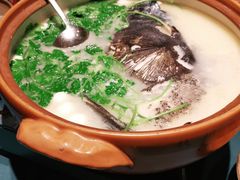 -忆江南·临江鱼馆