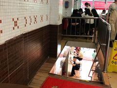 -西华美食•老广烧腊(百灵路店)