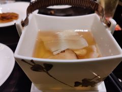 竹笙花胶炖松茸-北京四季酒店·采逸轩