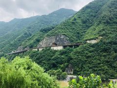 -汉中石门栈道风景区