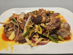 -乡村馕坑肉·烧烤·新疆菜·本地人更爱吃(阿勒泰首店)