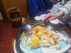 -菌之家·专业纯野生菌火锅·特色炒菌