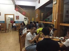等位区-苗伯妈酸汤火锅