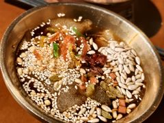-包整·丝娃娃(甲秀楼景观店)