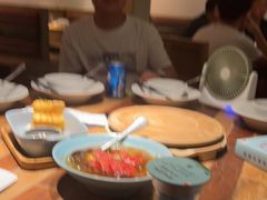 -蜜桃餐厅·伴山(湖滨商业街店)