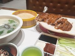 -梅利汴京烤鸭•开封豫菜地标店(东大街店)