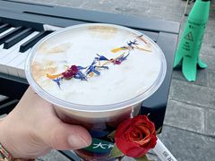风城玫瑰-大青树咖啡(大理古城店)