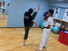 -嗨动跆拳道体能馆(菜百店)