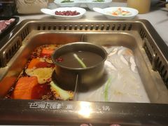 -巴渝瓦肆重庆鲜火锅(宝龙环湖店)