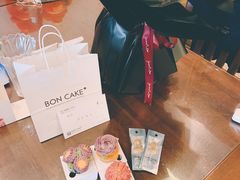 豆沙蛋糕-BONCAKE裱花蛋糕(万象汇店)